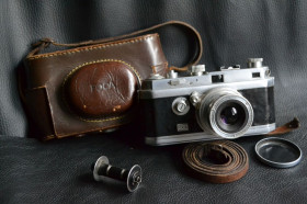Вінтажні фотоапарати Винтажные фотоаппараты ^/--/^ Французская FOCA № 085.284, объектив Foca Oplar 5 /--/ cm f/2.8, Leica. ^_^^^ Французька FOCA No 085.284, об'єктив Foca Oplar 5 /--/ cm f/2.8, Leica. - фото фото фото