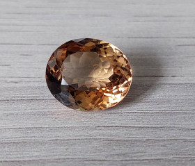 Топаз Топаз ^/--/^ Медовый топаз  11.44 Ct. 14 х 12 х 8,4 mm ^_^^^ Медовий топаз 11.44 Ct. 14 х 12 х 8,4 mm - фото фото фото