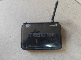 Маршрутизатори Маршрутизаторы ^/--/^ Wi-Fi роутер TRENDnet TEW-651 /--/ BR № 260409102 ^_^^^ Wi-Fi роутер TRENDnet TEW-651 /--/ BR No 260409102 - фото фото фото