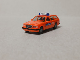 : : ^/--/^ Службовий транспорт, пожежний MB E 320. HERPA 1:87 H /--/ 0   (11414.35/2+). ^_^^^ Служебный транспорт, пожарный MB E 320. HERPA 1:87 H /--/ 0 (11414.35/2+). - фото фото фото