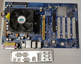 Материнські плати Материнские платы ^/--/^ Материнская плата ASRock K /--/ 8 /--/ Upgrade-NF /--/ 3   (Socket 754)+AMD Sempron 3000+ 1.8 /--/ GHz ^_^^^ Материнська плата ASRock K /--/ 8 /--/ Upgrade-NF /--/ 3 (Socket 754)+AMD Sempron 3000+ 1.8 /--/ GHz - фото фото фото