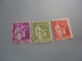 Франція Франция ^/--/^ марки Франция 1932-1939 стандарт перфорация лот 3 шт гаш №2540 ^_^^^ Франція 1932-1939 стандарт перфорація лот 3 шт гаш No 2540 - фото фото фото
