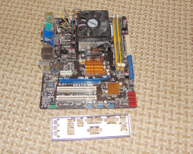 Материнські плати Материнские платы ^/--/^ Мат. плата Asus M /--/ 2 /--/ A /--/ 74-AM + AMD Athlon /--/ 64 X /--/ 2 5000+ 2 /--/ Gb DDR /--/ 2 - фото фото фото