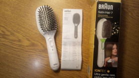 Інша техніка Другая техника ^/--/^ РАСЧЕСКА С ИОНИЗАЦИЕЙ Braun Satin Hair 7 BR /--/ 750 499 ГРИВЕН ^_^^^ Розрахунка з іонізацією Braun Satin Hair 7 BR /--/ 750 499 ГРИВЕН - фото фото фото