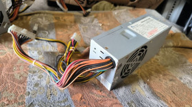 Блоки живлення Блоки питания ^/--/^ Блок живлення Winsins WMT-250 /--/ TFX 250 /--/ W ^_^^^ Блок питания Winsins WMT-250 /--/ TFX 250 /--/ W - фото фото фото