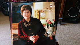 Платівки Пластинки ^/--/^ Ирина Архипова 2 /--/ lp + Книга Подарочное издание ^_^^^ Ірина Архипова 2 /--/ lp + Книга Подарункове видання - фото фото фото