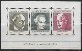 НДР, ФРН ГДР, ФРГ ^/--/^ Германия 1969 ПОЛИТИКА ЖЕЩИНЫ ГОСУДАРСТВО ВЫДАЮЩИЕСЯ ЛИЧНОСТИ ДЕЯТЕЛИ ЛИДЕРЫ Mi.596-598 Bl.5** MNH ^_^^^ Німеччина 1969 ПОЛІТИКА ЖЕЩИНИ ДЕРЖАВА ВИДАЮТЬСЯ ОСОБЛИВОСТІ ДІЯТЕЛІ ЛІДЕРИ Mi.596-598 Bl.5** MNH - фото фото фото
