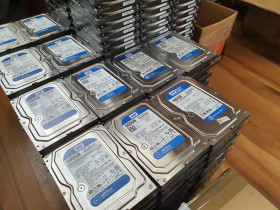 Жорсткі диски Жесткие диски ^/--/^ Жорсткий диск 3.5&amp;quot; 500 /--/ Gb ^_^^^ Жесткий диск 3.5&amp;quot; 500 /--/ Gb - фото фото фото
