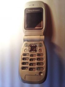 Комплектуючі для корпусів Комплектующие для корпусов ^/--/^ Sony Ericsson Z /--/ 200 корпус ОРИГИНАЛ Б/У ^_^^^ Sony Ericsson Z /--/ 200 корпус ОРИГІНАЛ Б/У - фото фото фото