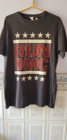 Футболки, майки Футболки, майки ^/--/^ Футболка &amp;quot;Run DMC&amp;quot;  (100% cotton. L) б/у ^_^^^ Футболка &amp;quot;Run DMC&amp;quot; (100% cotton. L) б/у - фото фото фото