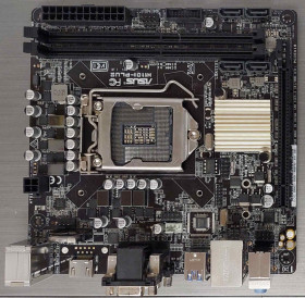 Материнські плати Материнские платы ^/--/^ Материнська плата s /--/ 1155 / Asus H /--/ 110 /--/ I-PLUS / MiniITX / 2 x DDR /--/ 4 / б/в ^_^^^ Материнская плата Asus H /--/ 110 /--/ I-PLUS / Socket 1151 / MiniITX / 2 x DDR /--/ 4 / б/у - фото фото фото