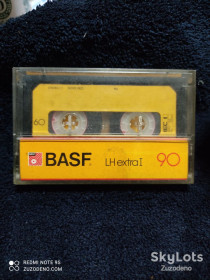 Касети Кассеты ^/--/^ Б/У Аудио кассета BASF LH extra I 90 ^_^^^ Б/У Аудіо касету BASF LH extra I 90 - фото фото фото