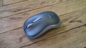 Миші Мыши ^/--/^ Беспроводная мышь Logitech M /--/ 185 Grey #2 с USB ресивером Вживане ^_^^^ Grey #2 Logitech M /--/ 185 без USB ресивера - фото фото фото