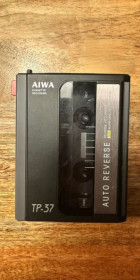 Комплектуючі Комплектующие ^/--/^ Aiwa TP-37 касетний плеер рекордер немає звуку ^_^^^ Aiwa TP-37 кассетный плеер рекордер нет звука - фото фото фото