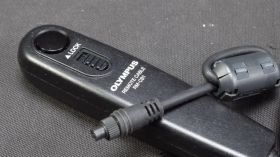 Пульти ДУ Пульты ДУ ^/--/^ Проводной пульт д.у. Olympus RM-СВ /--/ 1 Japan Вживане ^_^^^ Провідний пульт д.у. Olympus RM-СВ /--/ 1 - фото фото фото