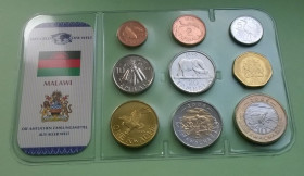 Малаві Малави ^/--/^ Набор монет МАЛАВИ з серии Das Geld Der Welt блистер запайка пластик набір МАЛАВІ ^_^^^ Набор монет МАЛАВИ из серии Das Geld Der Welt блистер запайка пластик набор МАЛАВИ - фото фото фото