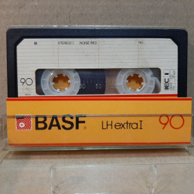 Касети Кассеты ^/--/^ Кассета  BASF  б/у ^_^^^ Кассета BASF б/у - фото фото фото