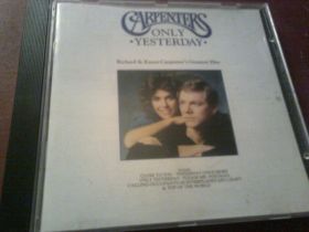 Музичні диски Музыкальные диски ^/--/^ Carpenters Only Yesterday Greatest Hits CD фирменный б/у ^_^^^ Carpenters Only Yesterday Greatest Hits CD фірмовий б/у - фото фото фото
