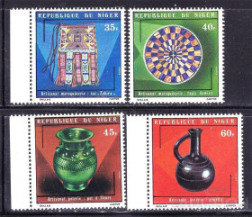 Мистецтво Искусство ^/--/^ Искусство .  Нигер 1975 г  MNH  - ^_^^^ Мистецтво . Нігер 1975 MNH - фото фото фото