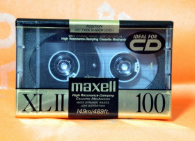 Касети Кассеты ^/--/^ Аудио кассета Maxell XLII 100 Япония 1991   запечатана ^_^^^ Аудіо касету Maxell XLII 100 Японія 1991 запечатана - фото фото фото