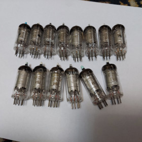 Радіолампи Радиолампы ^/--/^ Радиолампи 1 /--/ F /--/ 33, TESLA, новие. Редкость. Смотрите фото/описание. Лот 1 шт. ^_^^^ Радіолампі 1 /--/ F /--/ 33, TESLA, нові. Рідкісність. Дивіться фото / опис. Лот 1 шт. - фото фото фото