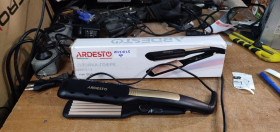 Плойки Плойки ^/--/^ Плойка-гофре Ardesto HS-612 № 20191035 ^_^^^ Плойка-гофре Ardesto HS-612 No 20191035 - фото фото фото