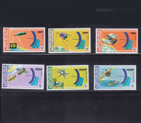 Освоєння космосу Освоение космоса ^/--/^ Космос . Коморы / Коморские о-ва 1978 г  MNH - = UIT = ^_^^^ Космос . Комори / Коморські острови 1978 р MNH - = UIT = - фото фото фото