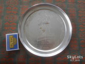 Кухонне начиння, посуд, столове срібло Кухонная утварь, посуда, столовое серебро ^/--/^ Тарелка   ( блюдо )  Памятник основателю Москвы Юрию Долгорукому . Москва  . Период СССР ^_^^^ Тарелка ( блюдо ) Пам'ятник засновнику Москви Юрію Долгорукому . Москва . Період СРСР - фото фото фото
