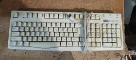 Клавіатури Клавиатуры ^/--/^ Ретро клавиатура Sven Standard 600 № 232308210 ^_^^^ Ретро клавіатура Sven Standard 600 No 232308210 - фото фото фото