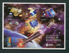 Освоєння космосу Освоение космоса ^/--/^ Гвиана Guyana Space 2000 Mi 6964-6969 Imperf Satellites MNH Cv 23 ^_^^^ Гвіана Guyana Space 2000 Mi 6964-6969 Imperf Satellites MNH Cv 23 - фото фото фото