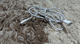 Зарядні пристрої Зарядные устройства ^/--/^ Оригінал Apple iPhone - Type C  дріт  для зарядки Від 1 грн ^_^^^ Оригинал Apple iPhone - Type C проволока для зарядки от 1 грн - фото фото фото