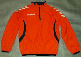 Вітровки Ветровки ^/--/^ Спортивная ветровка Hummel (Дания) ^_^^^ Спортивна вітряка Hummel (Данія) - фото фото фото