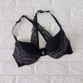 Бюстгальтери Бюстгальтеры ^/--/^ Hunkemoller  Новий бюстгальтер пуш ап чорний р.80/в ^_^^^ Hunkemoller Новый бюстгальтер пуш ап черный р.80/в - фото фото фото