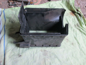 Захист і облицювання Защита и облицовка ^/--/^ Volvo 850 S /--/ 70 V /--/ 70 2.0 2.5 корпус блока управления компьютера  9441156 ^_^^^ Volvo 850 S /--/ 70 V /--/ 70 2.0 2.5 корпус блоку управління комп'ютера 9441156 - фото фото фото