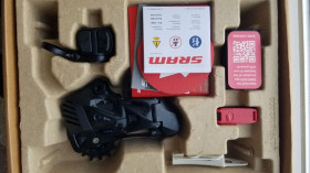 Перемикачі, манетки Переключатели, манетки ^/--/^ Bluetooth Групсет Sram AM S /--/ 500 Eagle ASX Upgrade Kit Pod Топовий перемикач перекидка  00.7918.419.000 ^_^^^ Топовый переключатель Bluetooth переброска Sram AM S /--/ 500 Eagle ASX Upgrade Kit Pod 00.7918.419.000 - фото фото фото