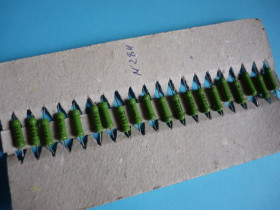 Резистори Резисторы ^/--/^ Резисторы ВС. 820 кОм. 20 шт. одним лотом ^_^^^ Резистори ВС. 820 кОм. 20 шт. одним лотом - фото фото фото