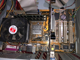 Материнські плати Материнские платы ^/--/^ Материнская плата ASUS P /--/ 4 /--/ PE /--/ 2-X / L ^_^^^ Материнська плата ASUS P /--/ 4 /--/ PE /--/ 2-X / L - фото фото фото