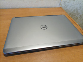 Dell Dell ^/--/^ преміум, тонкий і сучасний нетбук ^_^^^ премиум, тонкий и современный нетбук - фото фото фото