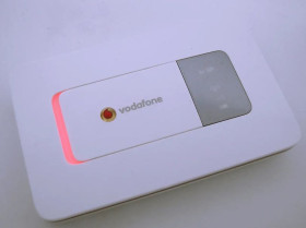 Модеми Модемы ^/--/^ 3 /--/ G WiFi GSM UMTS роутер модем Huawei R /--/ 201 с выходом под внешнюю антенну ^_^^^ 3 /--/ G WiFi GSM UMTS роутер модем Huawei R /--/ 201 з виходом під зовнішню антену - фото фото фото
