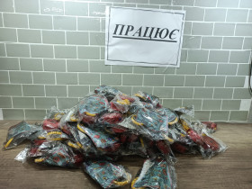 Брелоки, алкотестери Брелки, алкотестеры ^/--/^ набір секундомірів ПРАЦЮЄ            (6135) ^_^^^ набор секундомеров Работает (6135) - фото