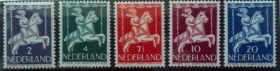 Бенілюкс Бенилюкс ^/--/^ Нидерланды 1946 помощь детям ^_^^^ Нідерланди 1946 допомога дітям - фото фото фото