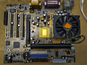 Материнські плати Материнские платы ^/--/^ Системна плата Canyon 6 /--/ S /--/ 2 /--/ MSL-T    ( Pentium 3, Celeron    (Tualatin,Coppermine) i /--/ 815 /--/ ET, AGP /--/ 4 /--/ x) ^_^^^ Canyon 6 /--/ S /--/ 2 /--/ MSL-T (Pentium 3, Celeron (Tualatin,Coppermine) i /--/ 815 /--/ ET, AGP /--/ 4 /--/ x) - фото фото фото