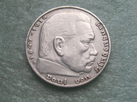 Германія (-) Германия (-) ^/--/^ ГЕРМАНИЯ.2 Марки 1937 г D, Гинденбург ТРЕТИЙ РЕЙХ. СЕРЕБРО. Состояние ! ^_^^^ Германія.2 Марки 1937 р D, Гінденбург третій Рейх. СЕРЕБРО. Стан! - фото фото фото