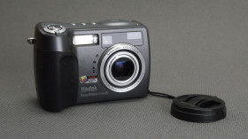 Kodak Kodak ^/--/^ Цифровий фотоапарат Kodak EasyShare DX /--/ 7630 6.1 /--/ Mpix с об.Schneider-Kreuznach Variogon 39-117 /--/ mm Вживане ^_^^^ Цифровой фотоаппарат Kodak EasyShare DX /--/ 7630 6. 1 /--/ Mpix с об.Schneider-Kreuznach Variogon 39-117 /--/ mm - фото фото фото