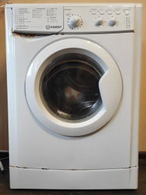Пральні машини Стиральные машины ^/--/^ Indesit IWUC 40851   (вузька) на з/ч ^_^^^ Indesit IWUC 40851 (узкая) на з/ч - фото фото фото