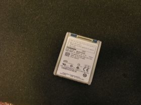 Жорсткі диски Жесткие диски ^/--/^ HDD 1.8" ZIF IDE Toshiba MK /--/ 8025 /--/ GAL 80 /--/ GB тонкий - фото фото фото