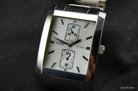 Наручні годинники Наручные часы ^/--/^ Дизайнерские часы GUESS Steel 50 /--/ м. дата. белый циферблат Japan Вживане ^_^^^ Дизайнерський годинник GUESS Steel 50 /--/ м. дата. білий циферблат - фото фото фото