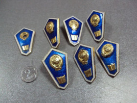 Відзнаки Знаки отличий ^/--/^ знак поплавок об окончании гуманитарный техникум педагогическое училище лот 12 шт №430 ^_^^^ знак поплавок про закінчення гуманітарного технікуму педагогічне училище лот 12 шт No /--/ 430 - фото фото фото