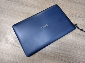 Asus Asus ^/--/^ Продам напів справний планшет Asus     (частично не працює екран) ^_^^^ Продам полуисправный планшет Asus (частично не работает экран) - фото фото фото