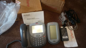 IP-телефонія IP-телефония ^/--/^ ТЕЛЕФОН AVAYA 2420 + Модуль расширения Avaya EU /--/ 24 BL 1699 ГРН ^_^^^ Телефон AVAYA 2420 + Модуль розширення Avaya EU /--/ 24 BL 1999 - фото фото фото